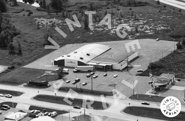 City Limits Bowling (Mason Lanes) - Vintage Photo